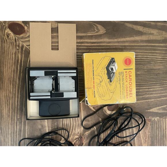 Kodak Carousel 760H Slide Projector w/ Remote, Stack Loader, Box & Manual - Picture 5 of 9